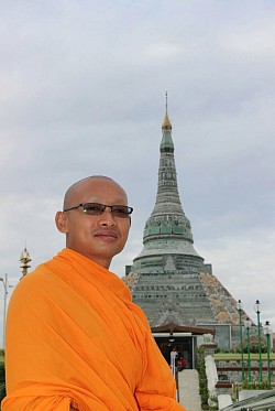 พระจรัล ภูรินนฺโท(พระอาจารย์ประจำศูนย์กัลยาณมิตรแก้วระนอง)