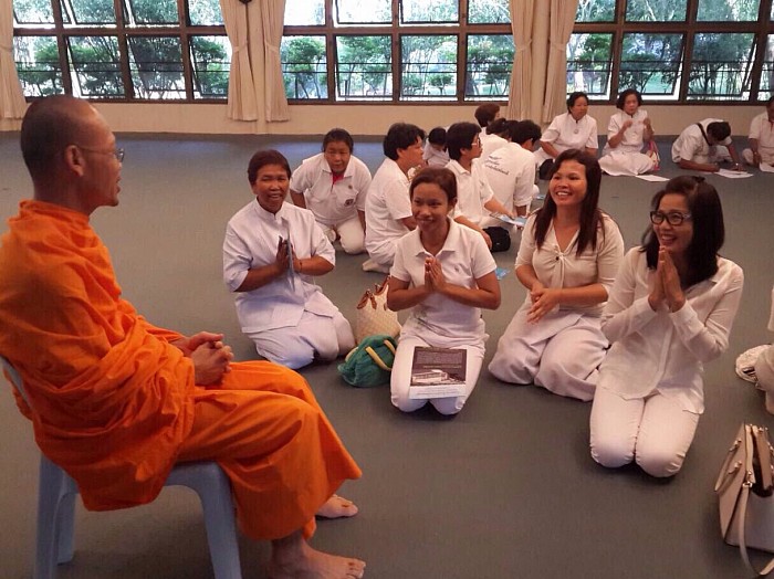 สนธนาธรรมตามกาล โดยพระครูสังฆรักษ์ปรีดา  ธีรกุโล(จันทร์ธีระกุล)